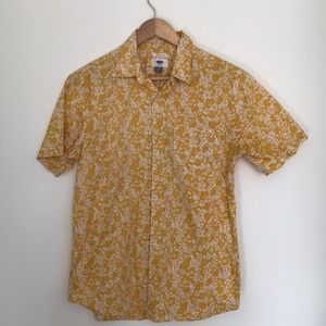 Men Old Navy slim fit shirt